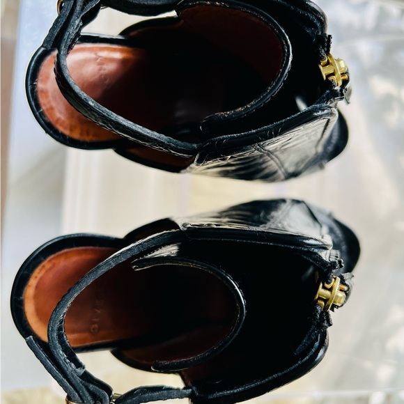 Givenchy black peep toe booties embossed leather gold zipper detail - Picture 8 of 8